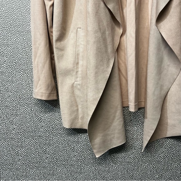 2 (12/L) Chico’s Drape Front Faux Suede & Knit Jacket NWOT - Picture 3 of 8